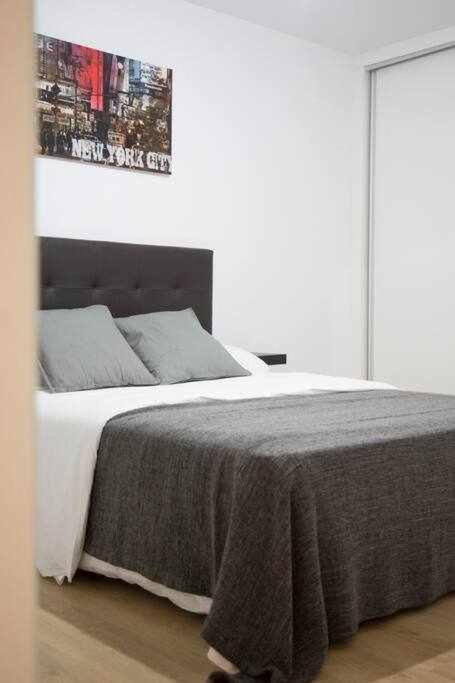 Apartamento Sotano En Gran Via Мадрид Экстерьер фото