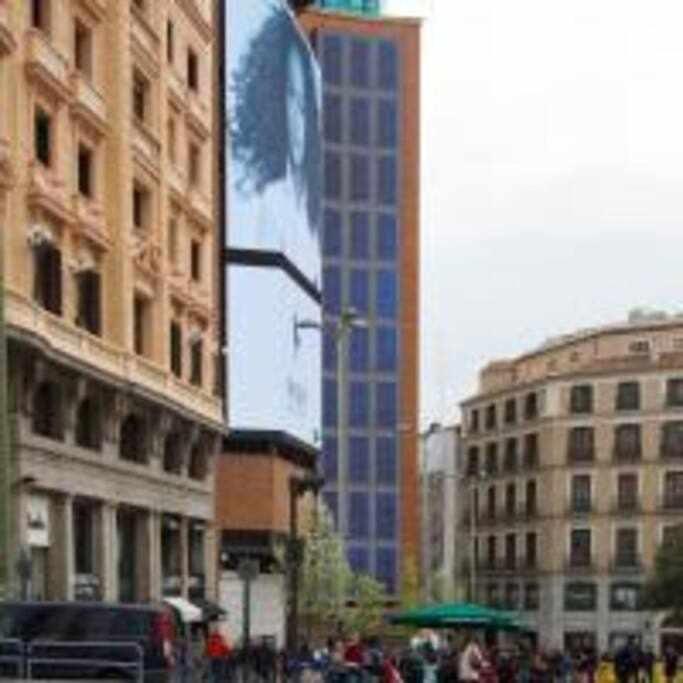Apartamento Sotano En Gran Via Мадрид Экстерьер фото